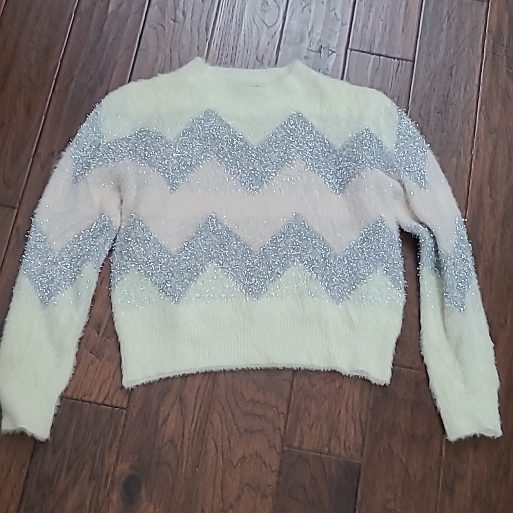 Rue21 Cream, Pink & Silver Chevron Print Eyelash Sweater Size Large